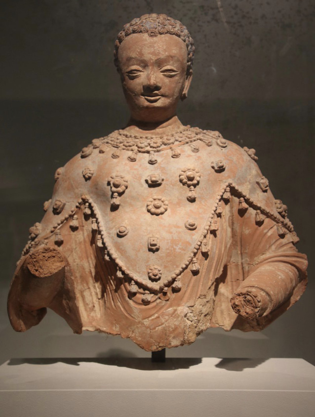 Crowned Buddha sculpture